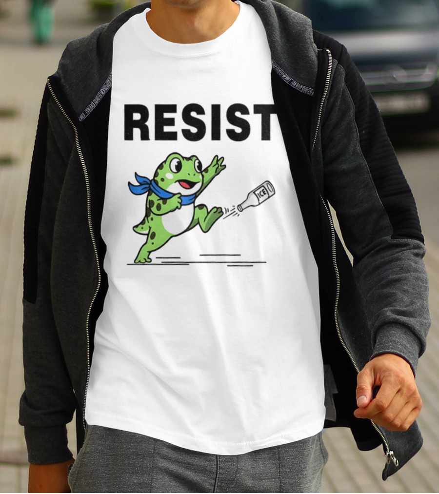 Portland Frog Resist Anti-ICE Protest Jumping Art T-Shirt
