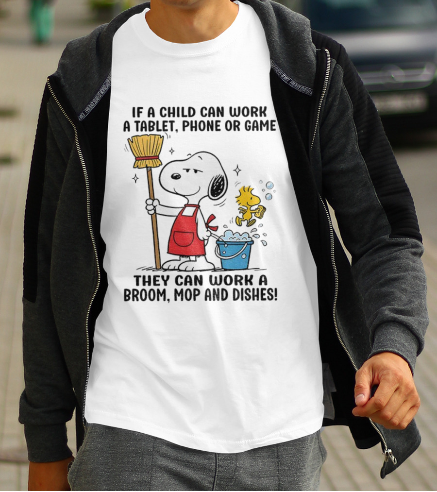 Snoopy And Woodstock Child Can Work Tablet Phone Or Game Broom Mop Dishes T-Shirt