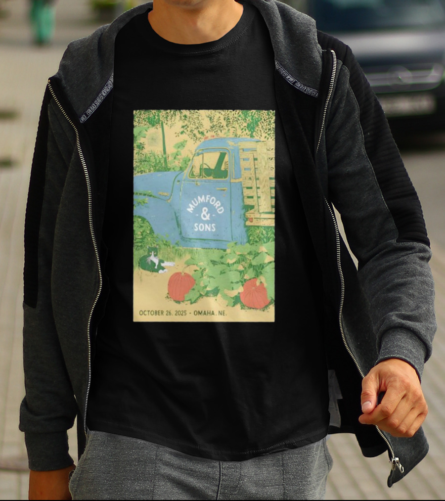 Mumford & Sons Omaha NE October 26 2025 Vintage Truck And Pumpkins T-Shirt