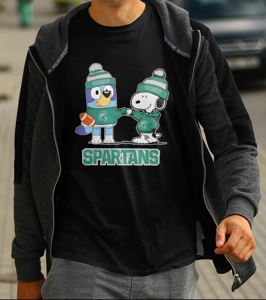 Snoopy And Bluey Fist Bump Michigan State Spartans Football T-Shirt