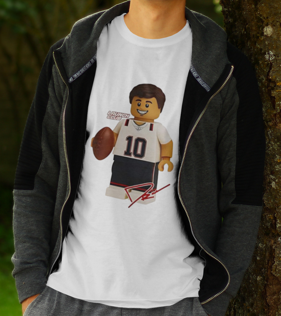 Tom Brady New England Patriots Lego Minifigure 10 Launch Club Signature T-Shirt
