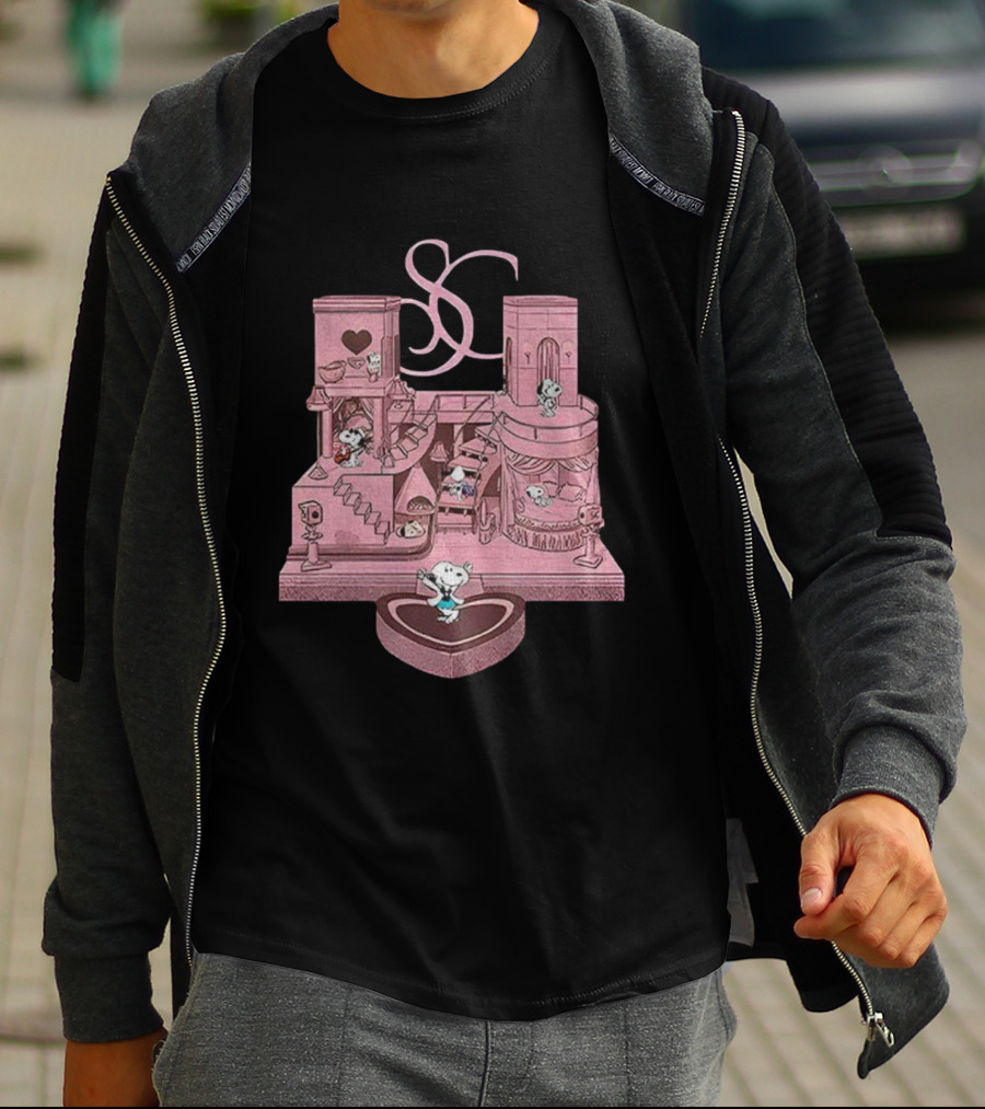 Snoopy Peanuts Sabrina Carpenter Heart House Tour T-Shirt