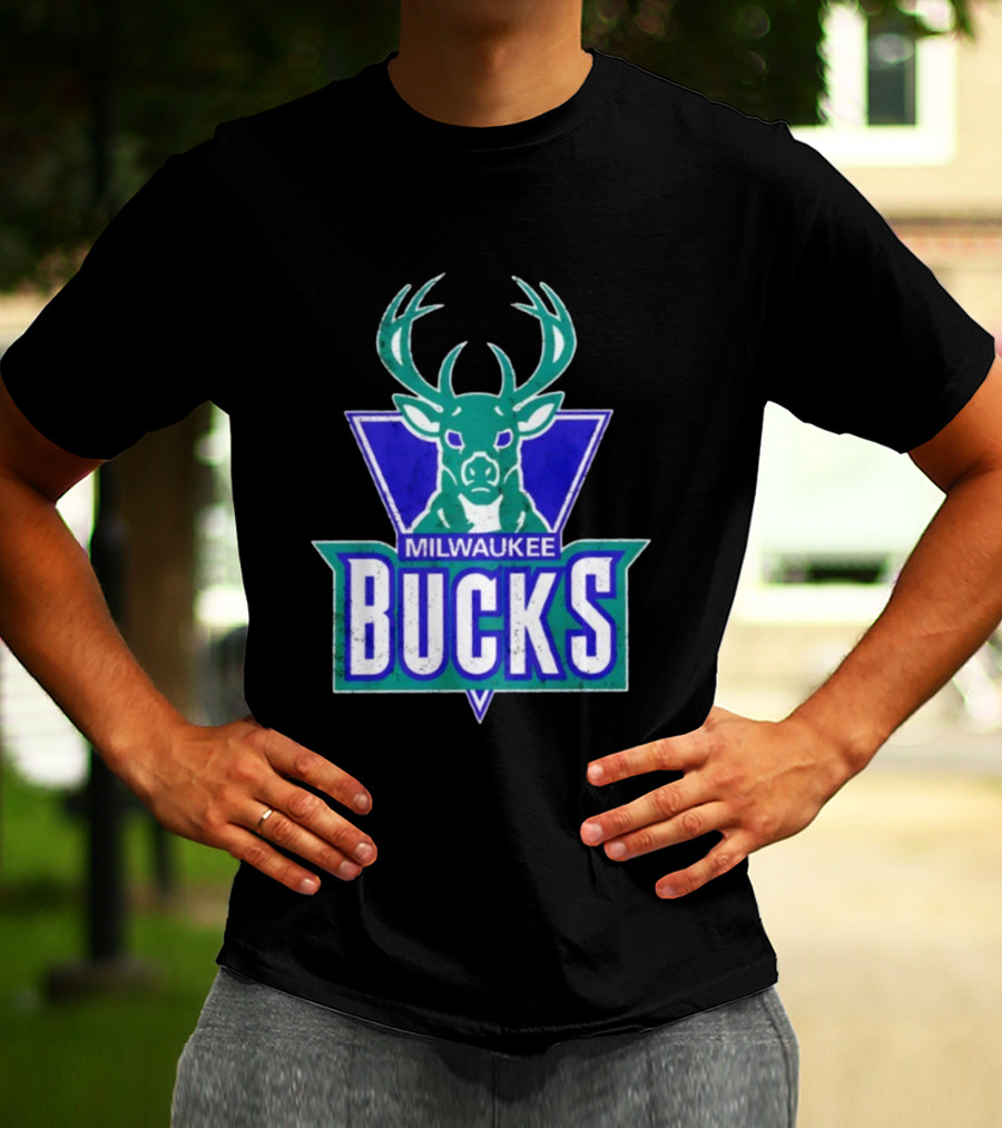 Milwaukee Bucks Deer Head Emblem Retro Style T-Shirt