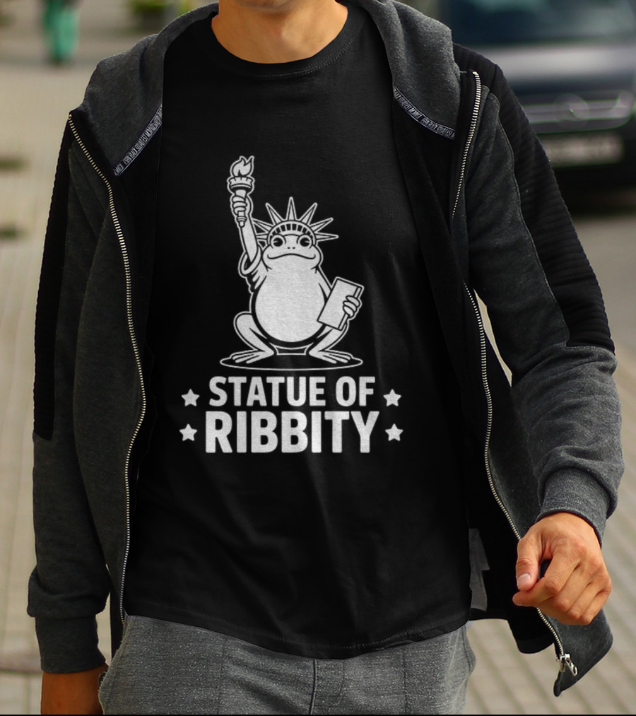 Portland Frog Statue Of Liberty Ribbity Political Humor T-Shirt
