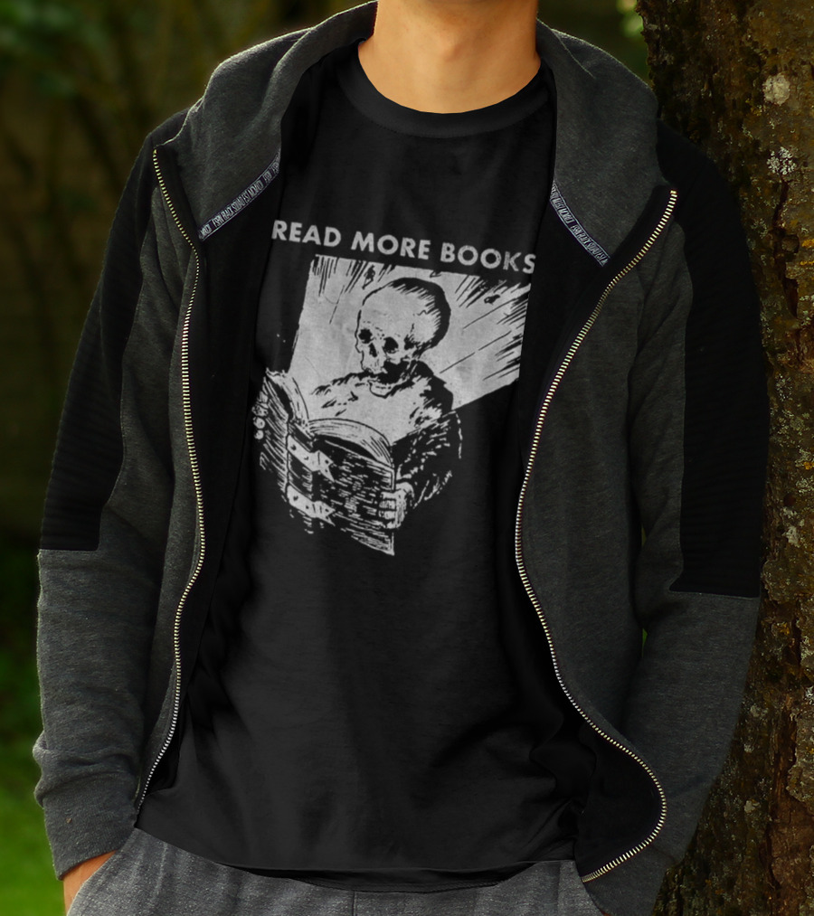 Read More Books Skeleton Vintage Style T-Shirt