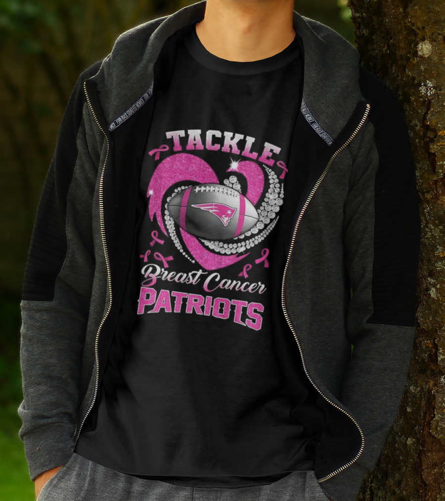 Tackle Breast Cancer New England Patriots Pink Ribbon Heart Football T-Shirt