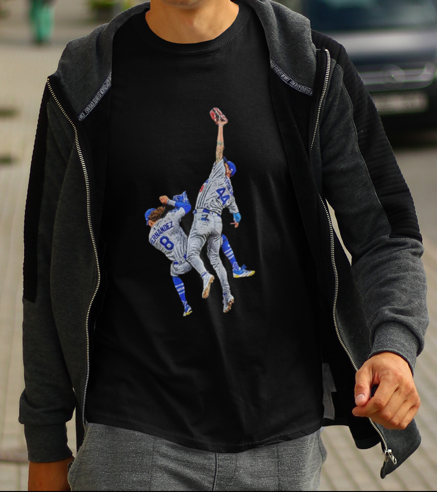 Kike Hernandez Vs Andy Pages The Catch Dodgers 2025 World Series Champions T-Shirt