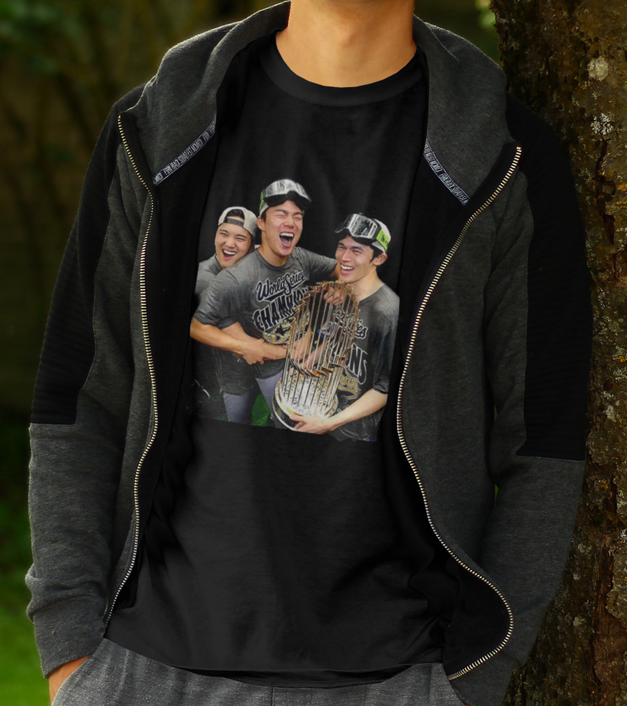 World Series Champions 2025 Yoshinobu Yamamoto Rōki Sasaki Shohei Ohtani Celebration T-Shirt
