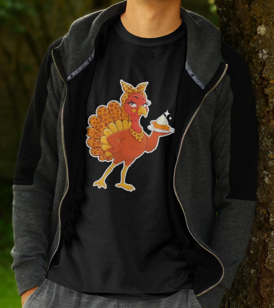 Leopard Print Turkey With Pumpkin Pie Thanksgiving T-Shirt