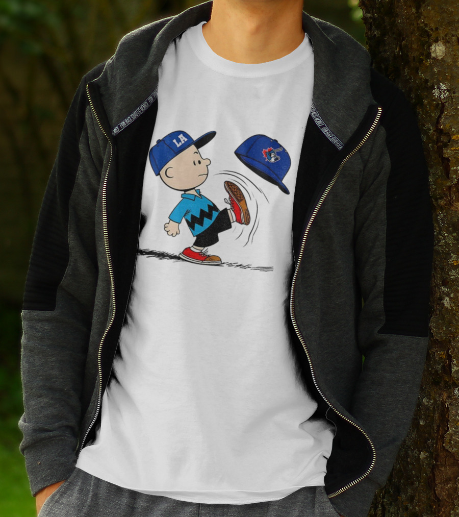 Los Angeles Dodgers LA Cap Charlie Brown Kicking Toronto Blue Jays Hat Peanuts Crossover T-Shirt