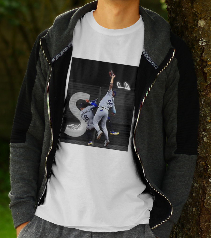 World Series Game 7 Hernández 8 Pages 44 Signatures T-Shirt