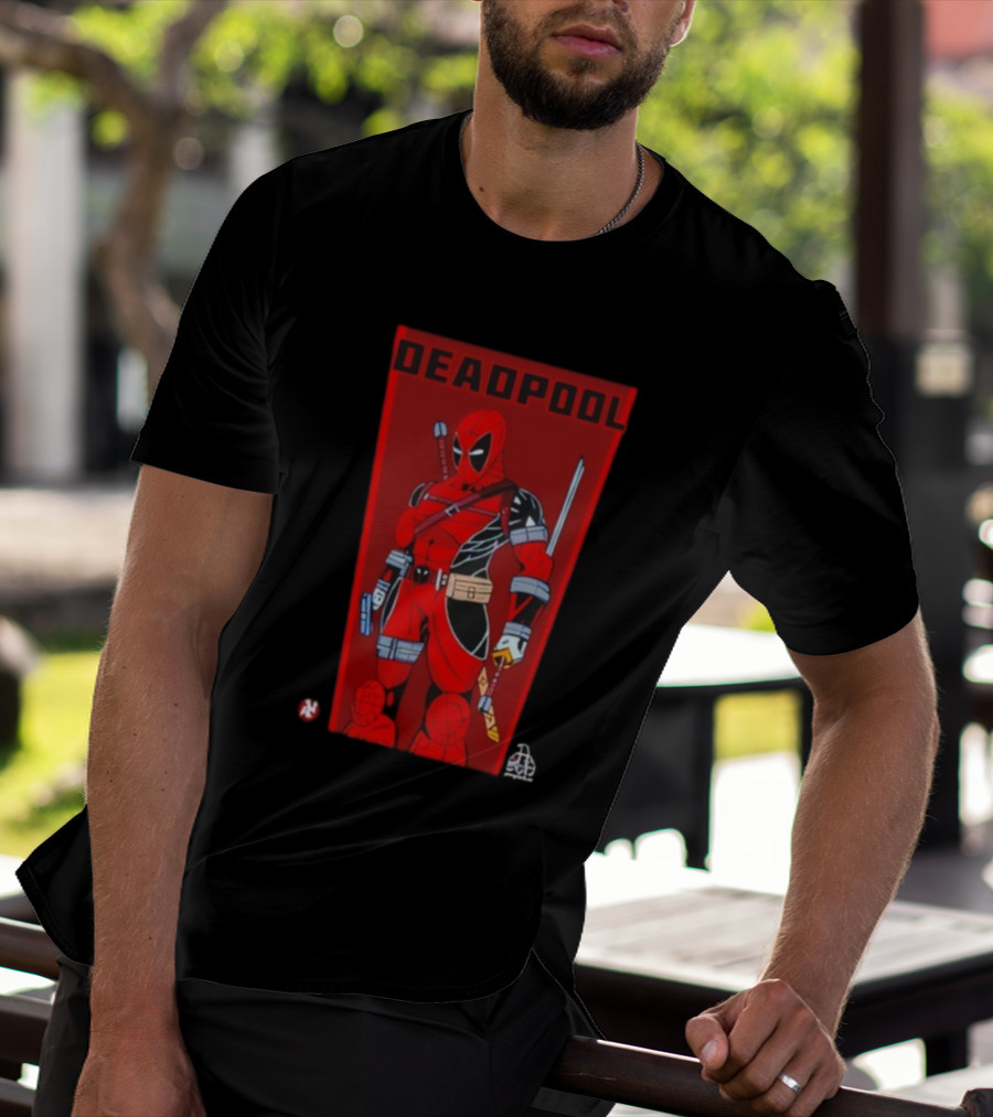 Deadpool Classic Comic Stance Red Black Sword Katanas T-Shirt
