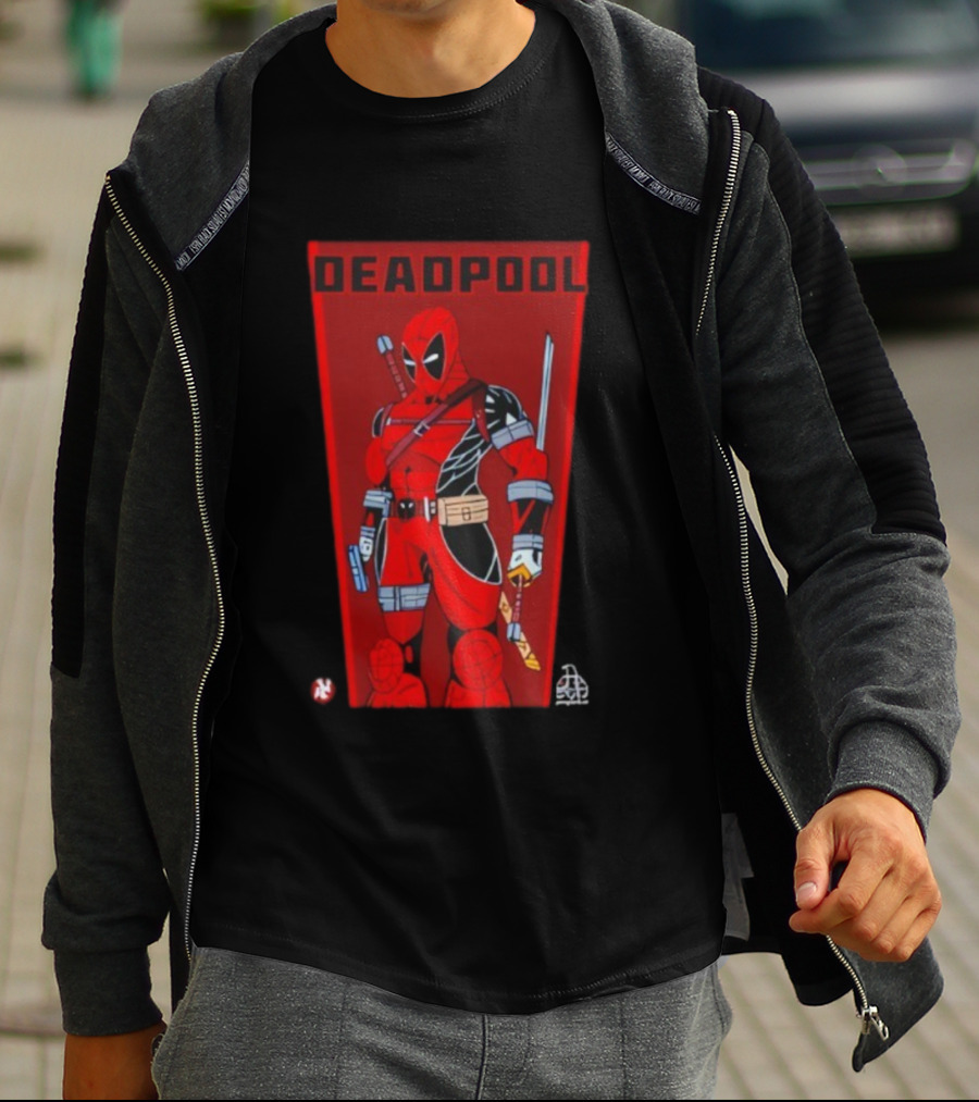 Deadpool Classic Comic Stance Red Black Sword Katanas T-Shirt