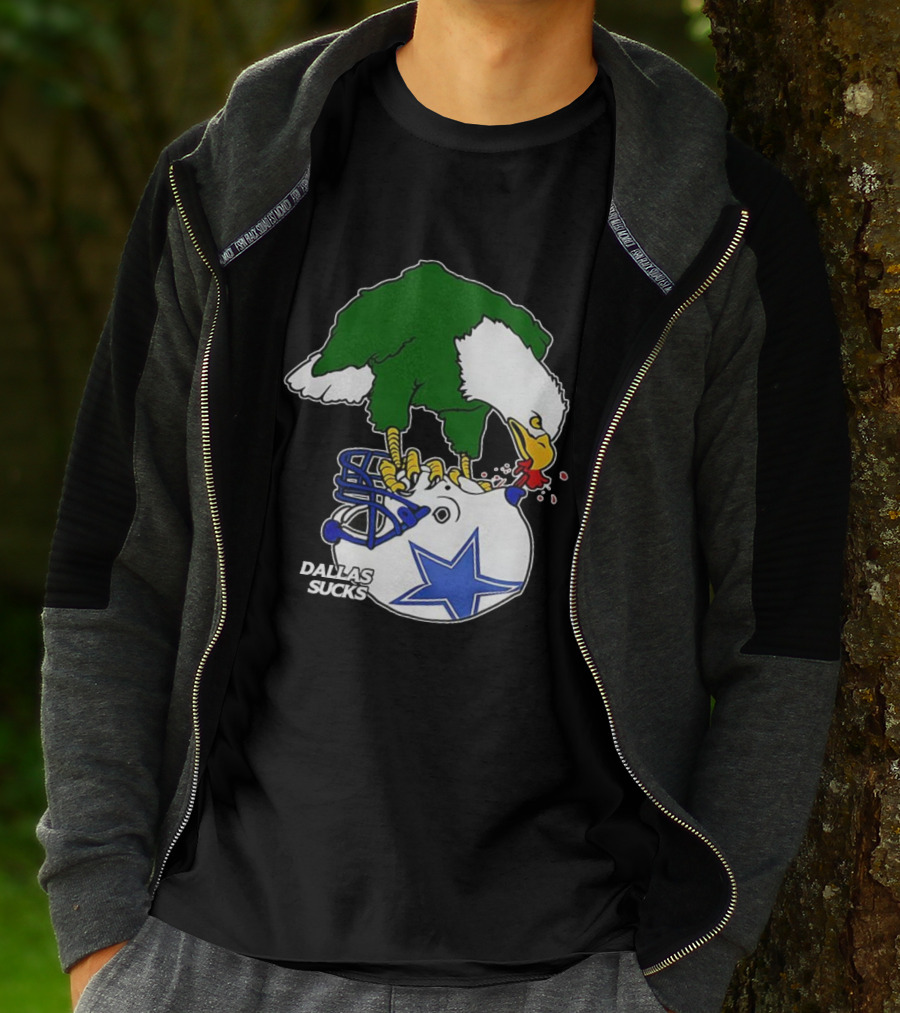 Philadelphia Eagles Pecking Dallas Helmet Dallas Sucks T-Shirt