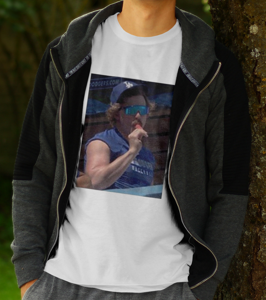 Dodgers Kike Hernandez Eating Popsicle Photo With LA Cap T-Shirt