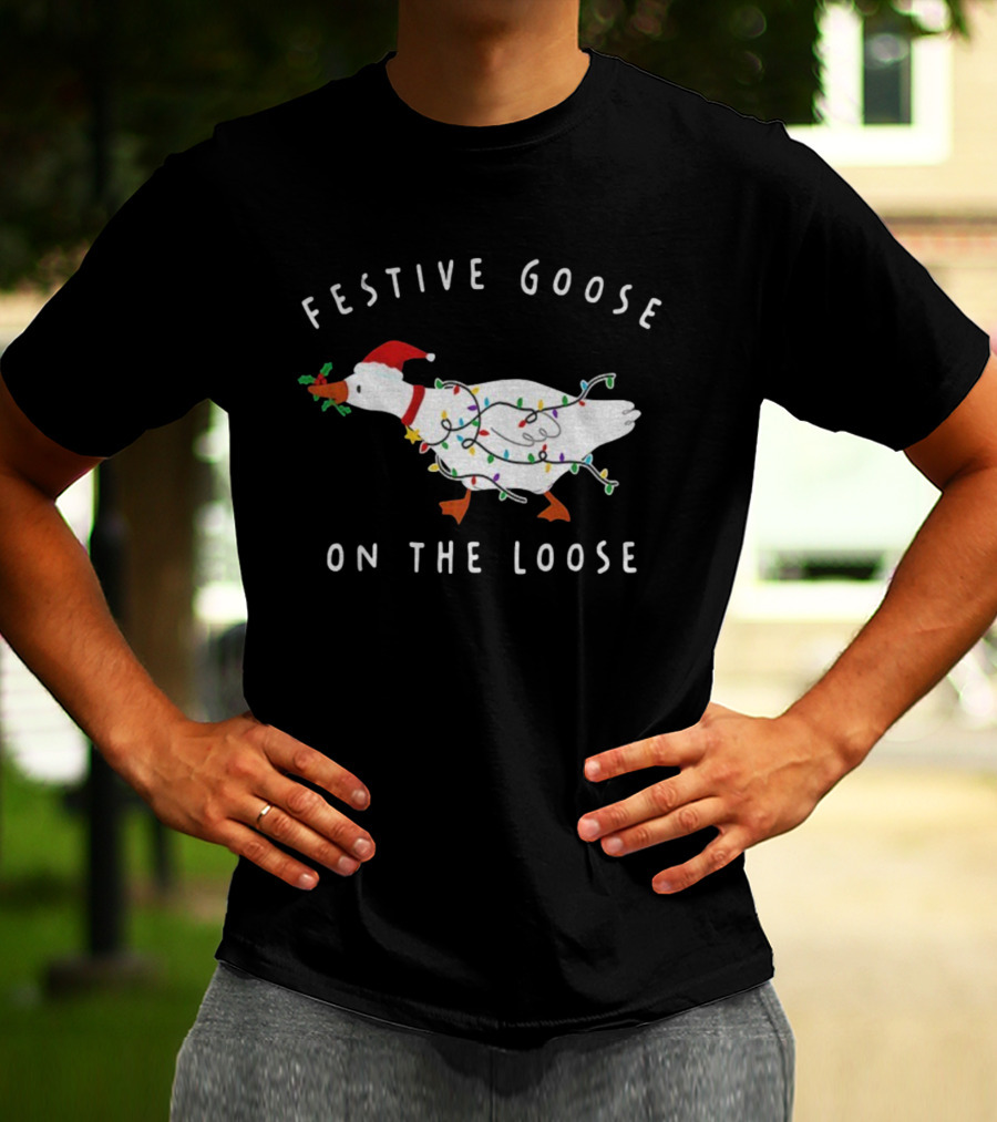 Festive Goose On The Loose Christmas Lights Santa Hat T-Shirt