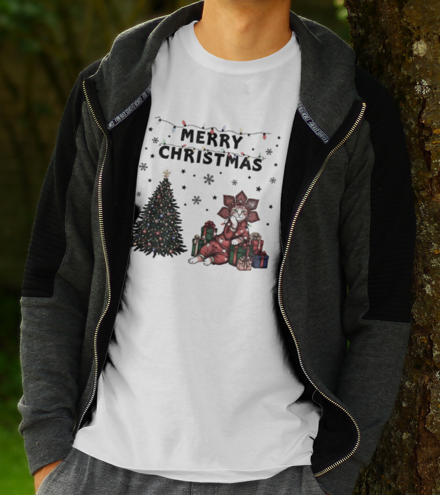 Cute Cat With Gifts Christmas Tree Lights Merry Christmas T-Shirt