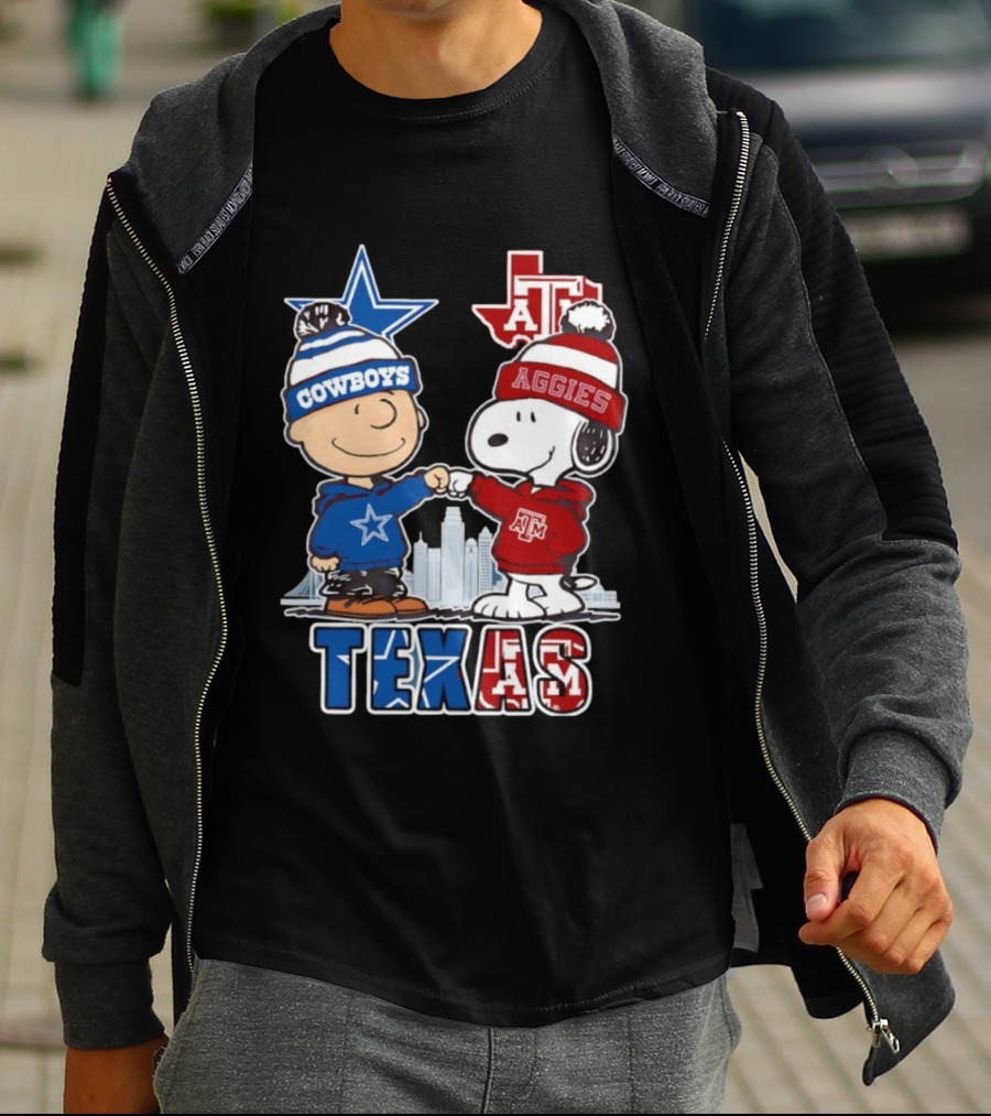 Charlie Brown Snoopy Cowboys Aggies Texas Peanuts Fan Apparel T-Shirt