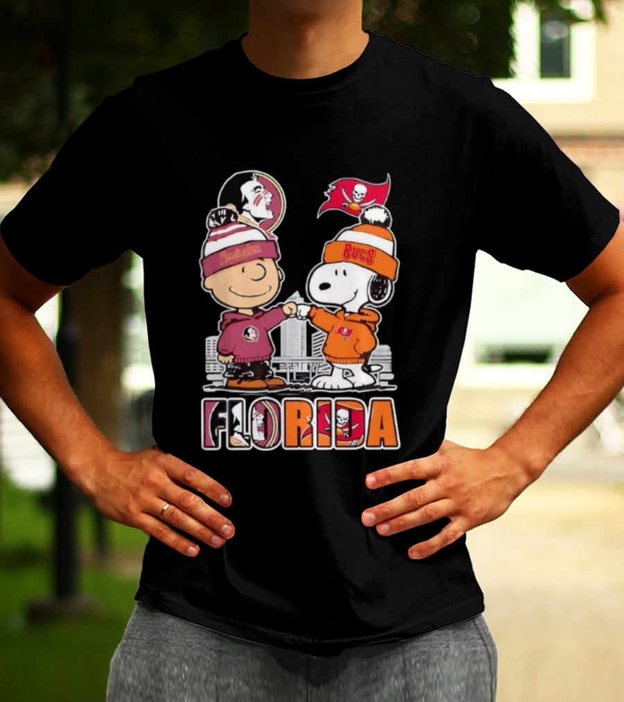 Charlie Brown And Snoopy Florida State Seminoles Tampa Bay Buccaneers Fist Bump T-Shirt