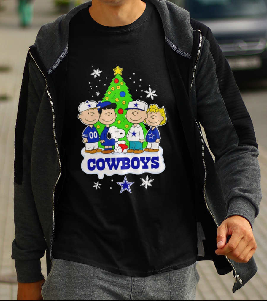 Peanuts Christmas With Dallas Cowboys NFL Team Snoopy And Friends T-Shirt