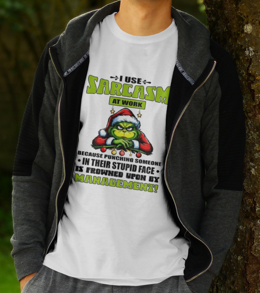 Grinch Santa Sarcasm At Work Christmas Humor Punching Stupid Face Management T-Shirt