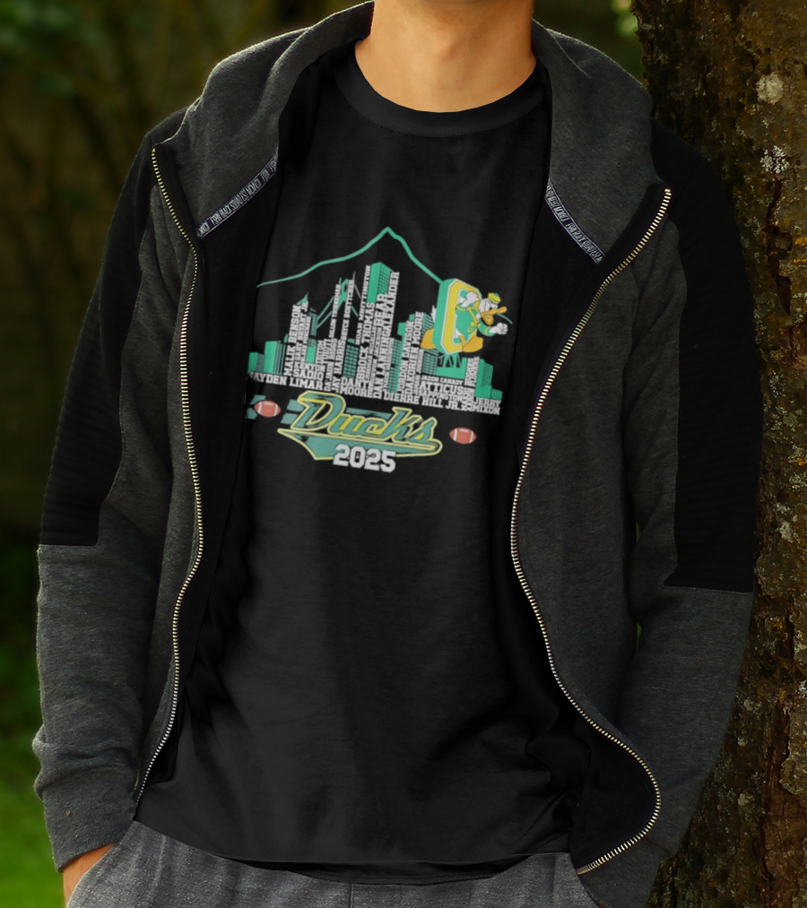 Oregon Ducks 2025 Mascot Football Cityscape T-Shirt