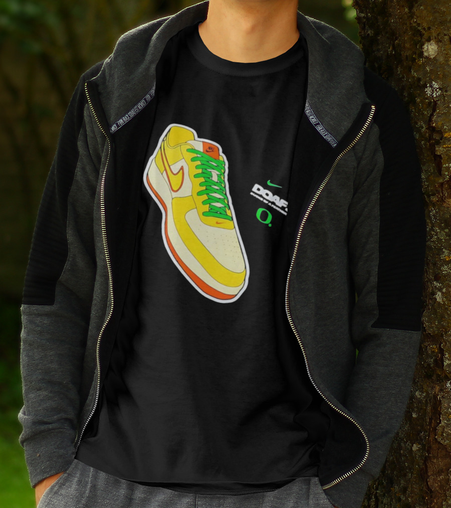 Oregon Ducks DOAF Hatched Heat Nike Sneaker T-Shirt