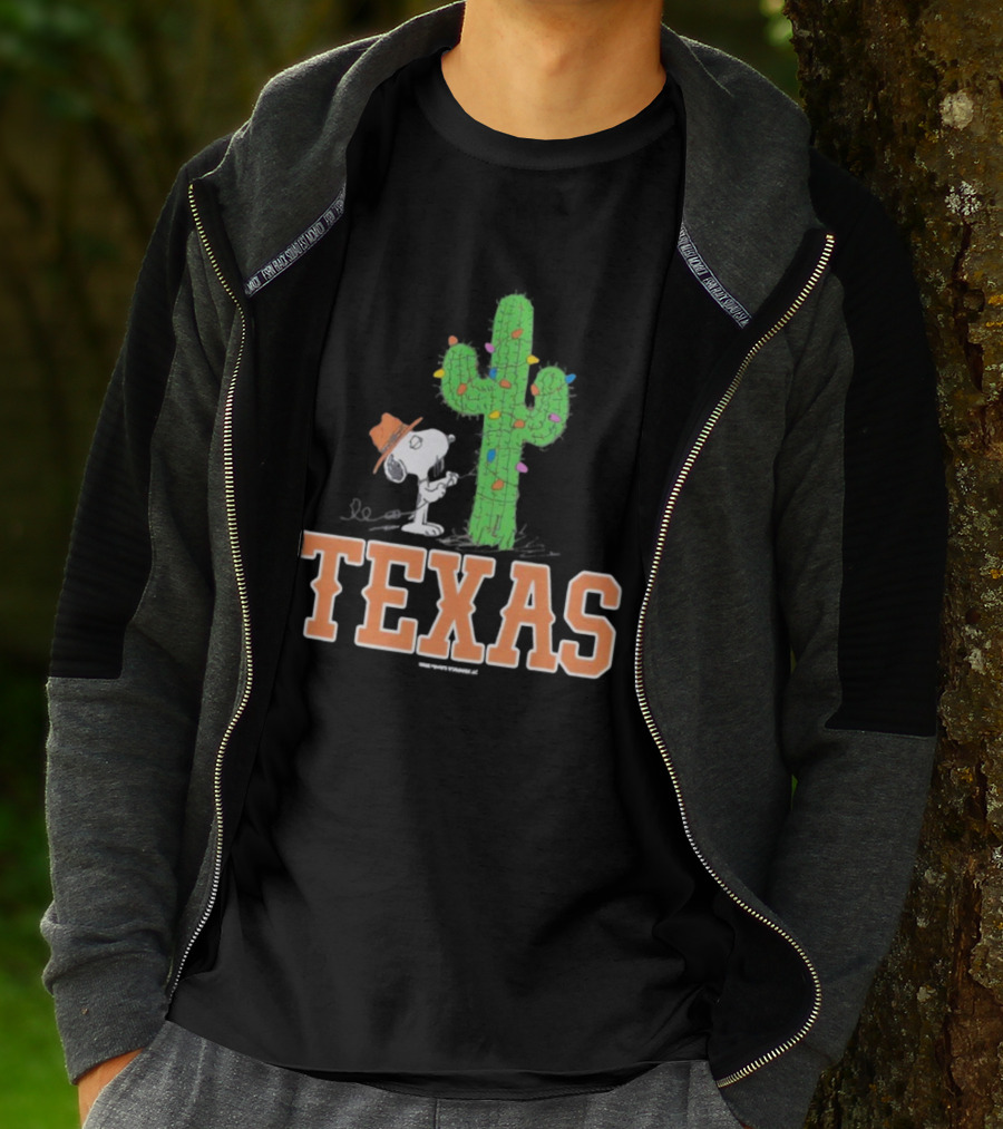Snoopy Cactus Holiday Christmas Lights Texas T-Shirt