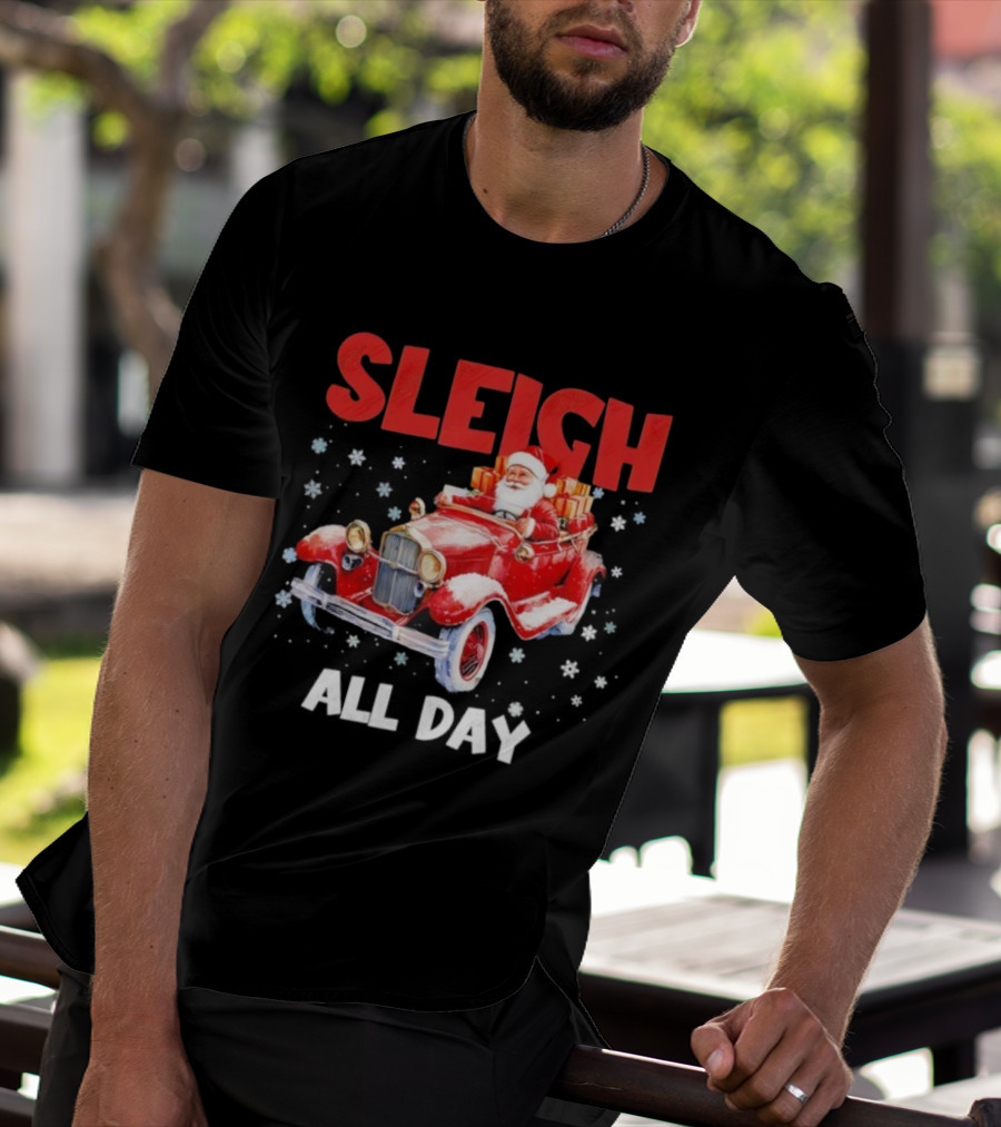 Sleigh Santa Claus Driving Vintage Car Merry Christmas T-Shirt