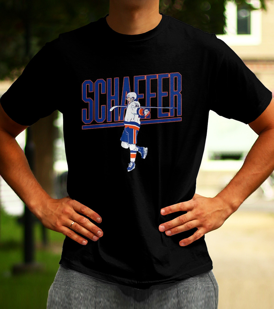 Schaefer New York Islanders Hockey Pose T-Shirt