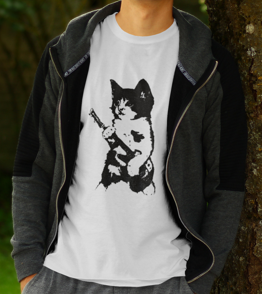 Rockstar Kitten Vintage Gun Holder Retro Style T-Shirt