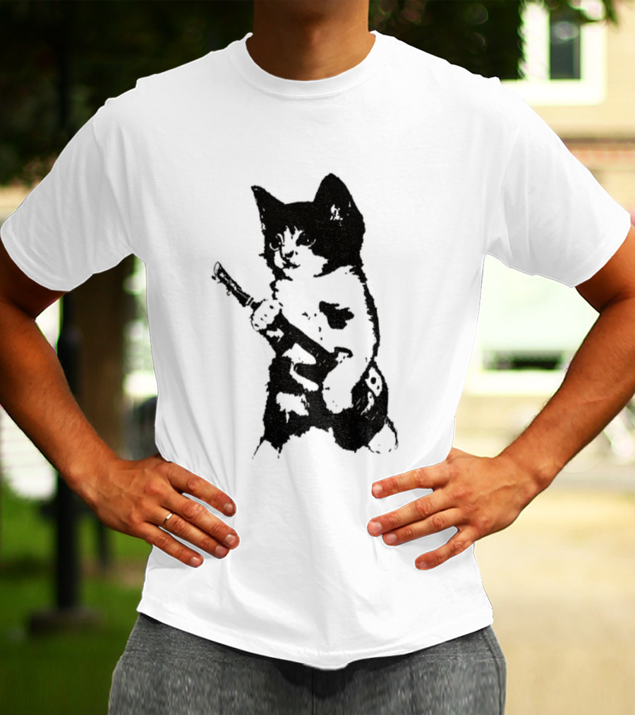 Rockstar Kitten Vintage Gun Holder Retro Style T-Shirt