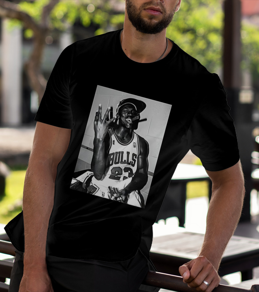 Chicago Bulls Michael 23 Cigar Celebration 4x Champions T-Shirt