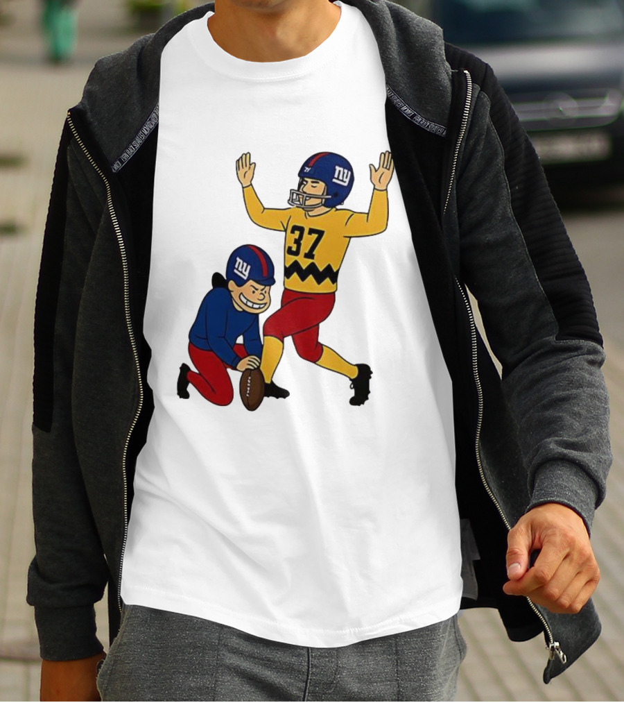 Younghoe Koo Charlie Brown Giants Football Kicker Miss Meme 37 T-Shirt
