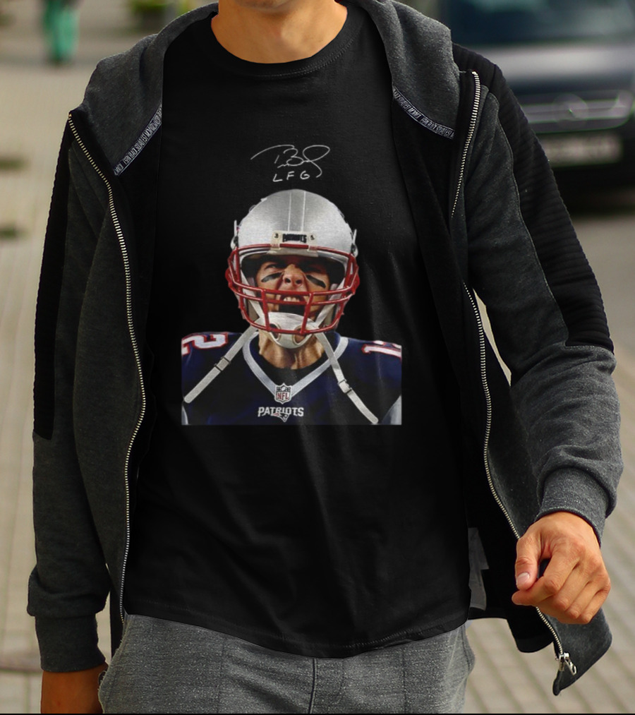 Tom Brady Tampa Bay Buccaneers Football NFL Signature 2025 T-Shirt