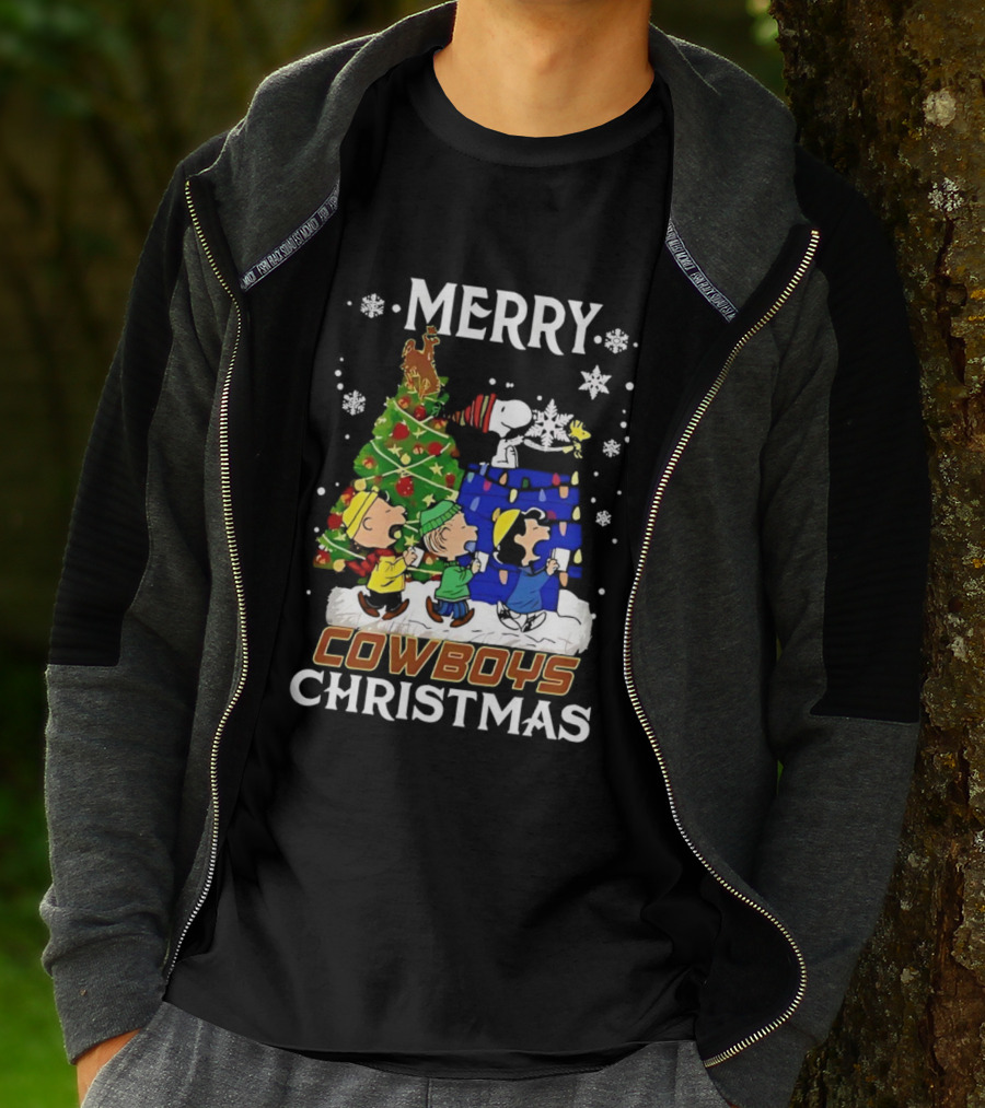 Merry Snoopy And Friends Cowboys Christmas Tree Celebration T-Shirt