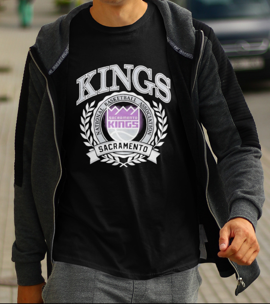 Sacramento Kings NBA Team Logo Laurel Wreath Emblem T-Shirt