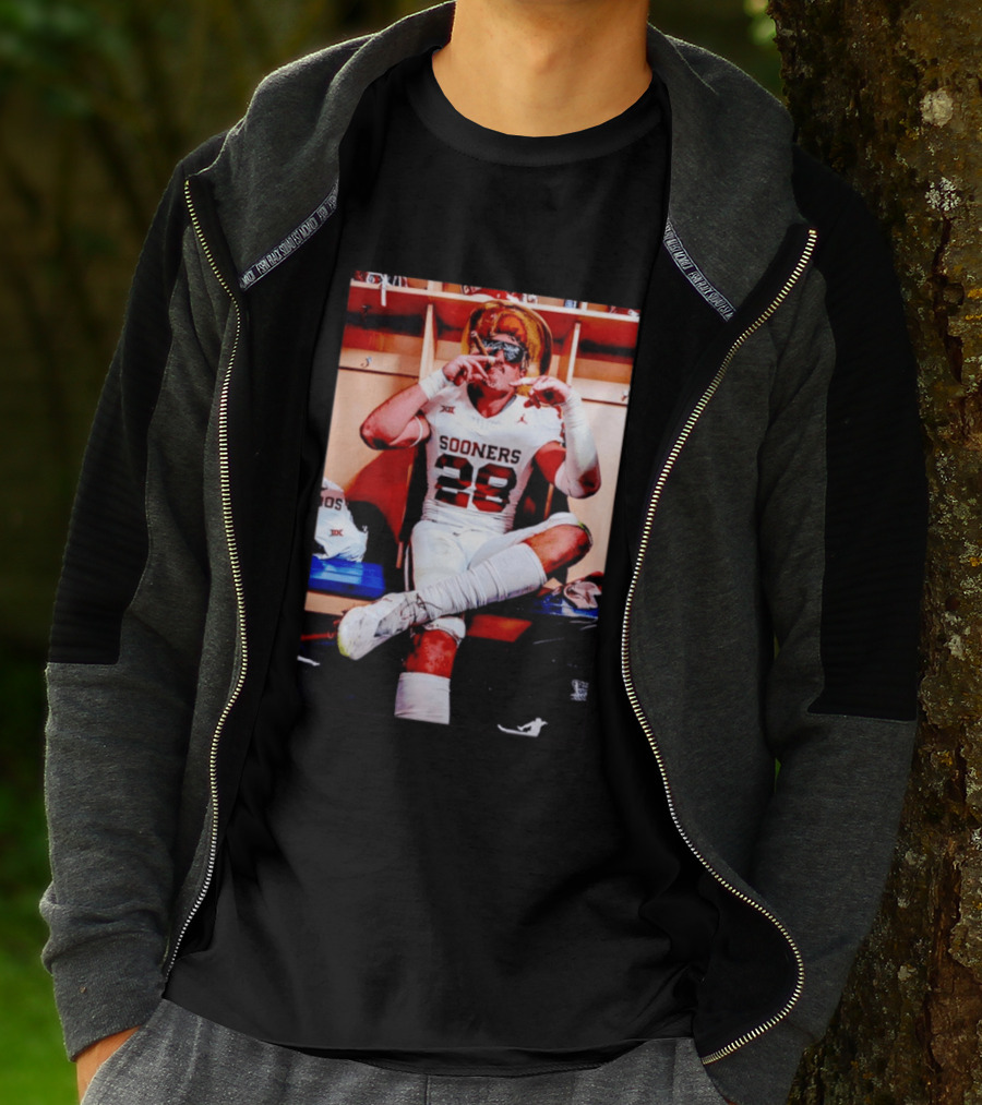 Sooners Football Danny Stutsman Cigar Celebration Locker Room 28 T-Shirt