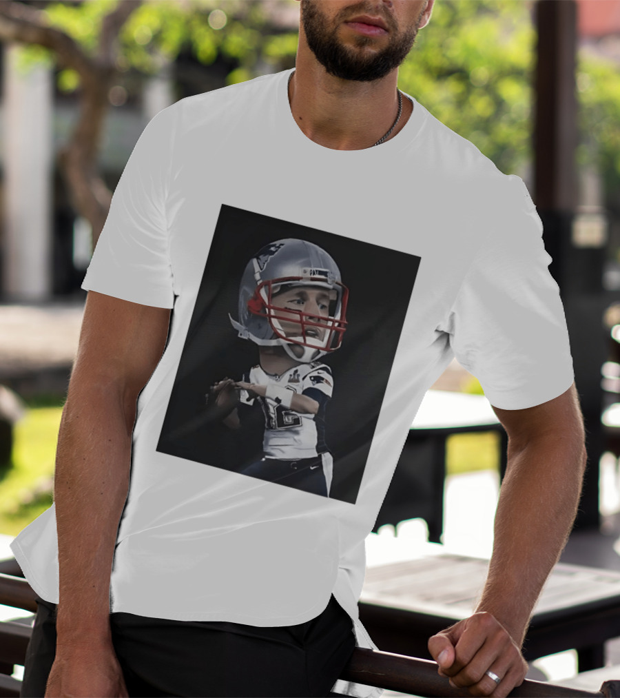 Tom Brady New England Patriots Caricature Super Bowl MVP Quarterback 12 Football Helmet T-Shirt