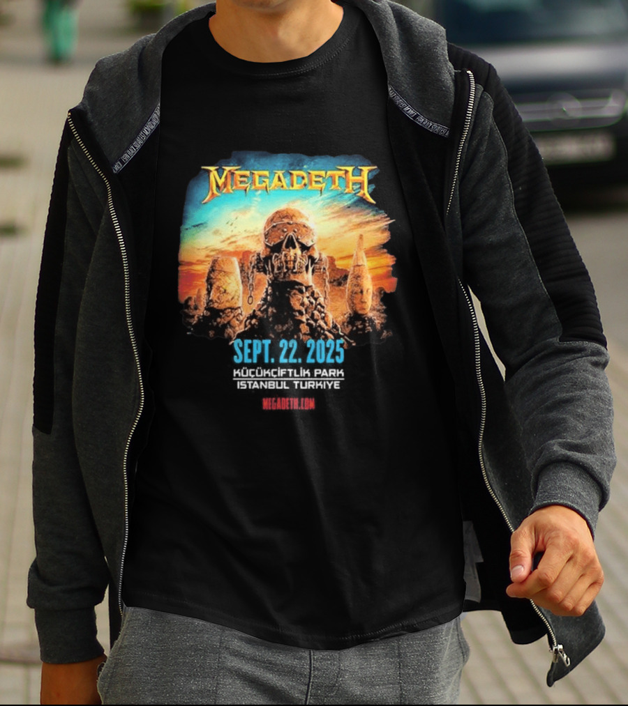 Megadeth September 22 2025 Küçükçiftlik Park Istanbul Turkey Skull T-Shirt