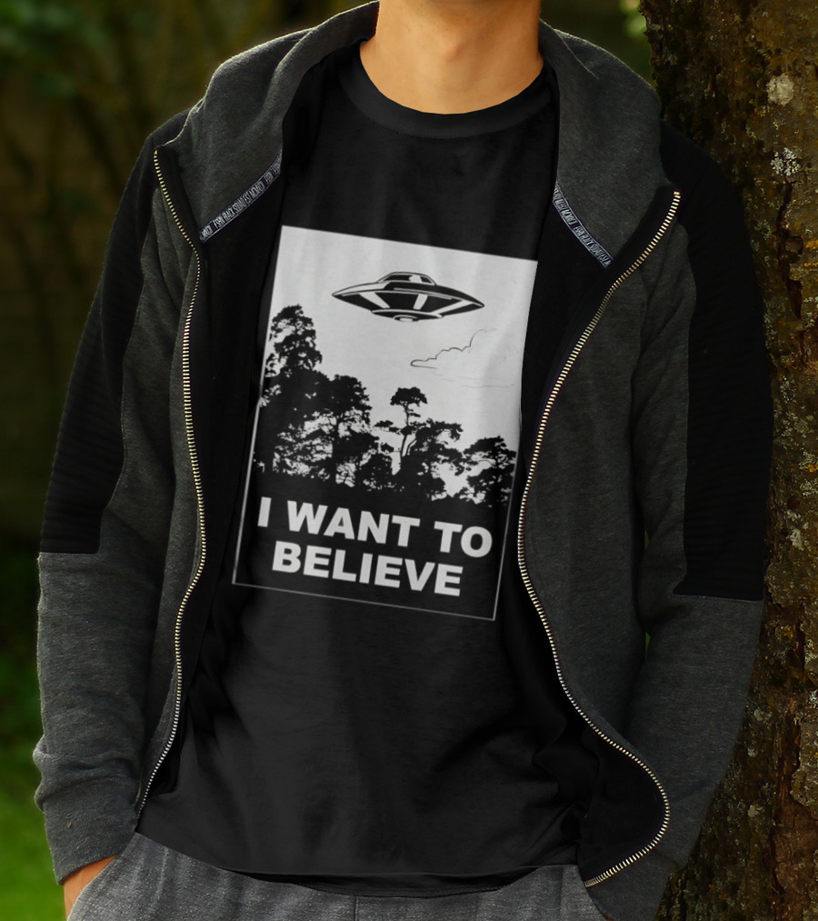 UFO I Want To Believe Flying Saucer Forest T-Shirt