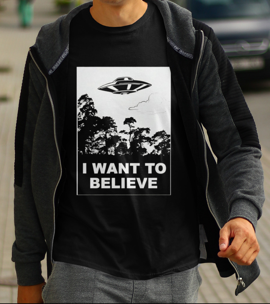 UFO I Want To Believe Flying Saucer Forest T-Shirt