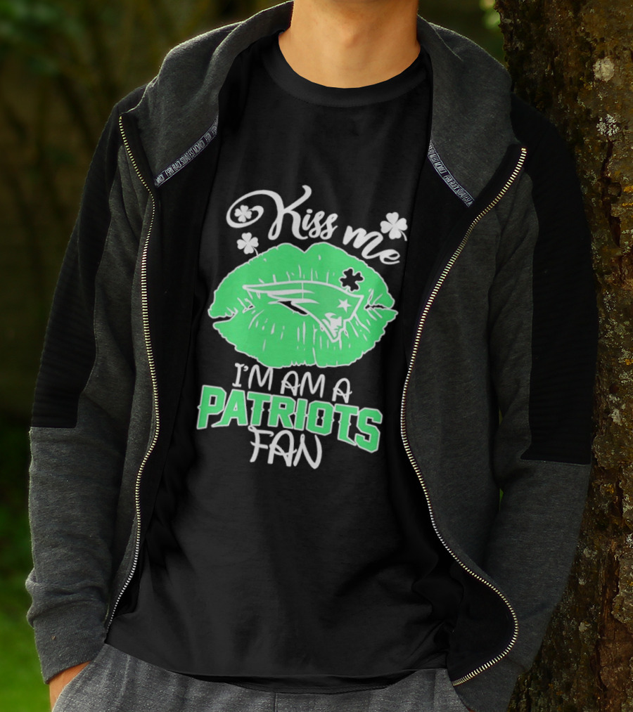 Kiss Me I'm A Patriots Fan Green Lips St. Patrick's Day New England Football T-Shirt