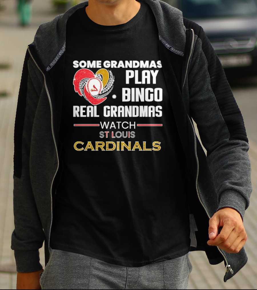 Some Grandmas Play Bingo Real Grandmas St Louis Cardinals Diamond Heart Shape T-Shirt