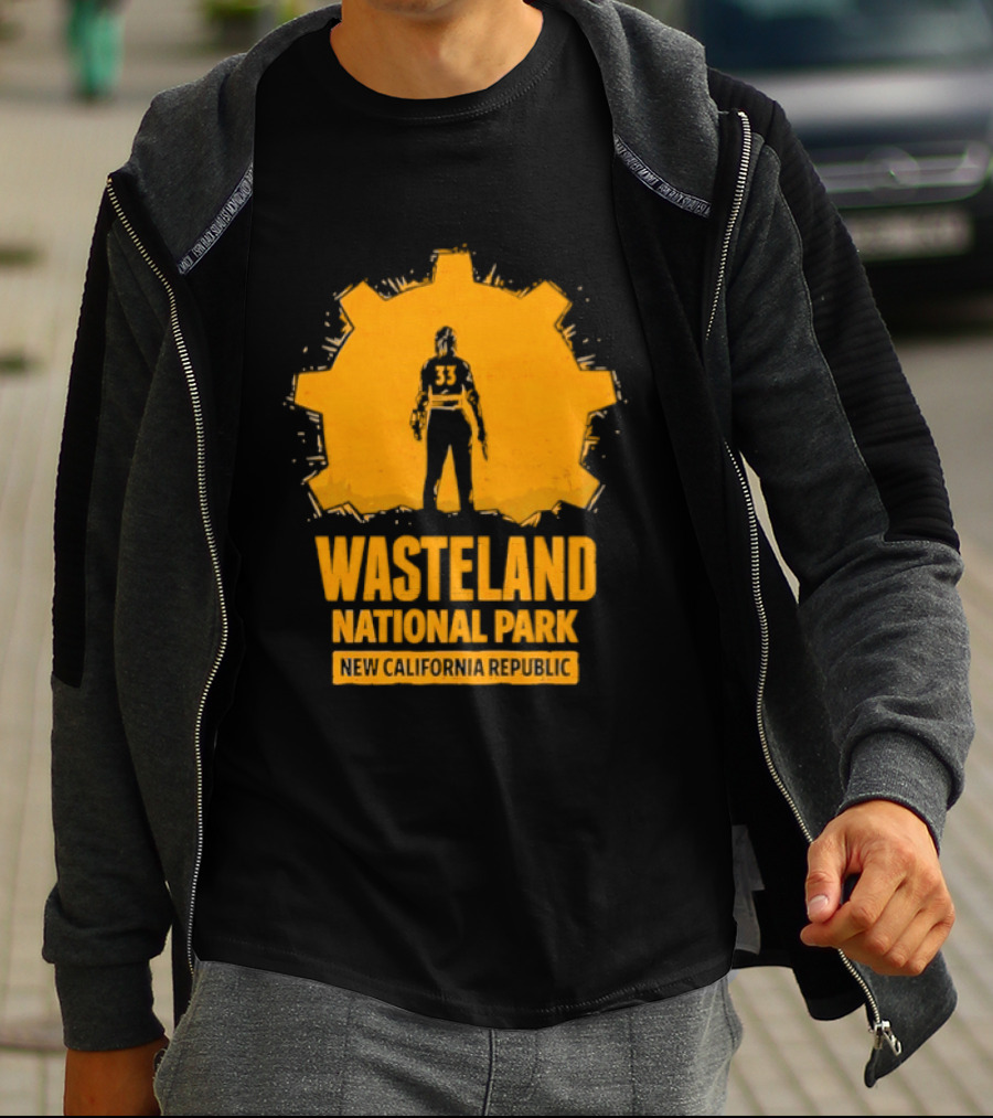Player 33 Wasteland National Park New California Republic T-Shirt