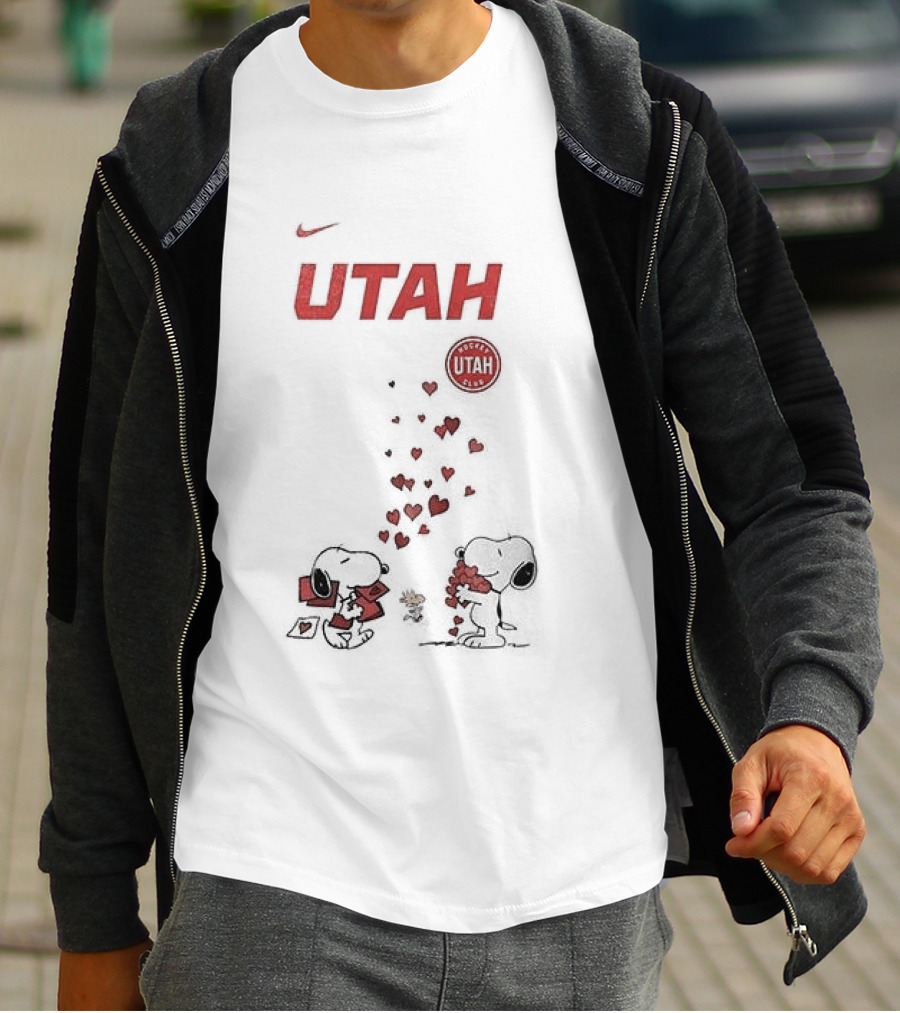 Utah Mammoth Snoopy Valentine Hearts Love U.S. T-Shirt