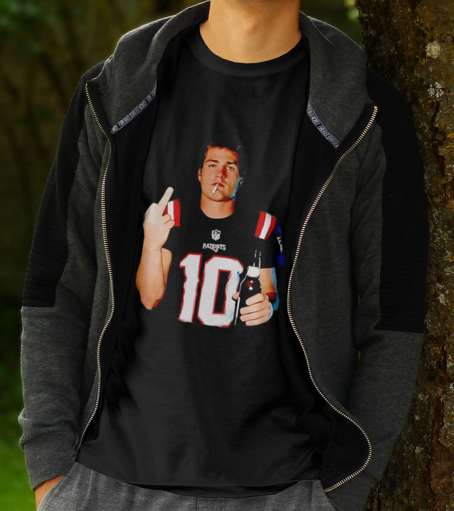 Drake Maye Middle Finger Smoking Holding Beer Can New England Patriots 10 T-Shirt