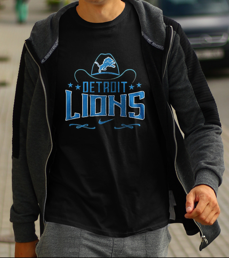 Detroit Lions Never Underestimate Who Is A George Strait Fan T-Shirt