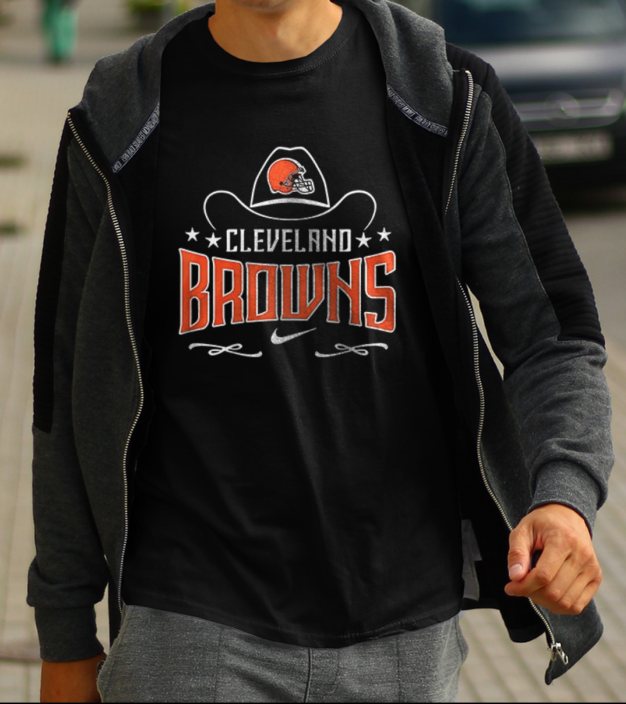 Cleveland Browns Never Underestimate Who Is A Fan Of George Strait T-Shirt