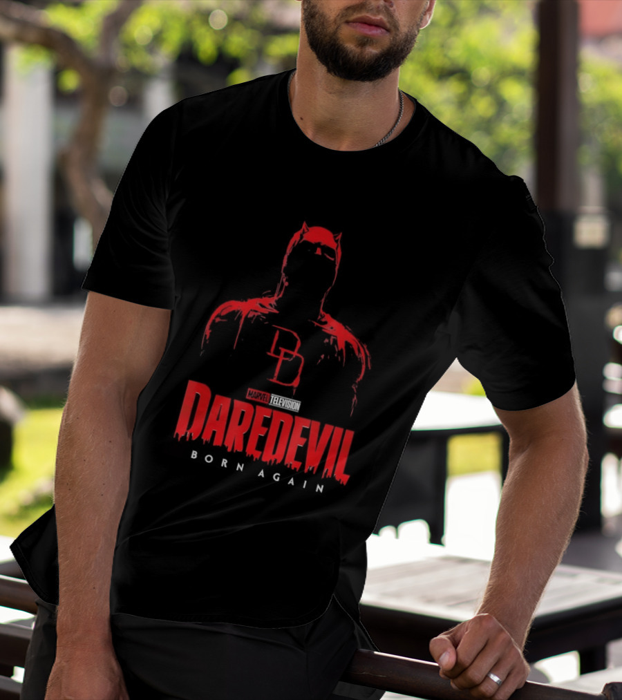 Marvel Daredevil Born Again DD Silhouette Red T-Shirt